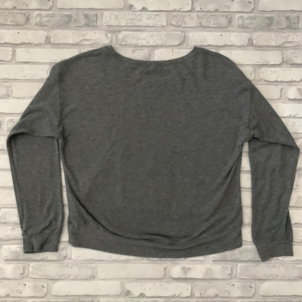 Disney Distressed Mickey Mouse Sweatshirt T Shirt - Picture 5 of 5